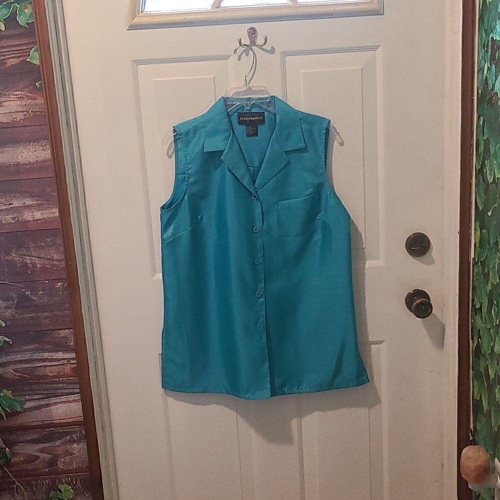 Ladies Size 10 Sleeveless Turquoise Blouse